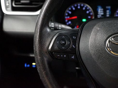 Used 2019 Toyota RAV4 XLE FWD image 14