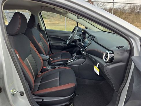 New 2025 Nissan Versa SR w/ Trunk Package image 15