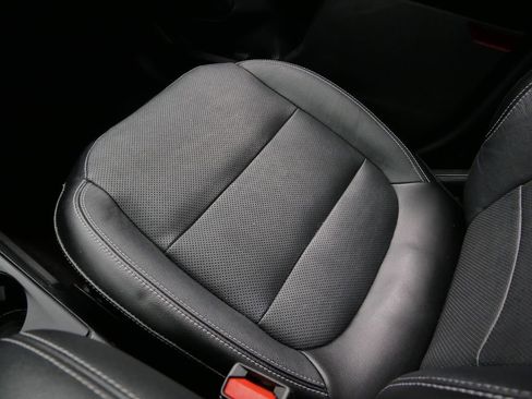 Used 2020 Ford Escape Titanium image 45