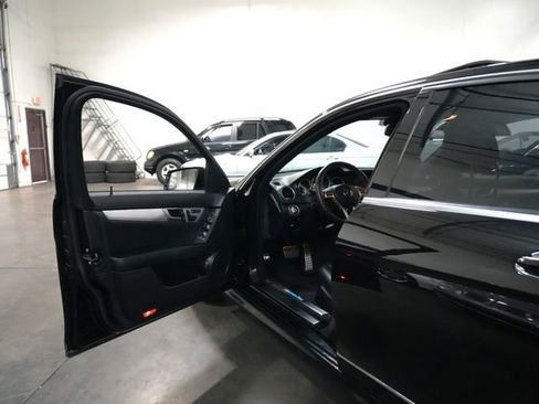 Used 2012 Mercedes-Benz C 250 Sedan image 16