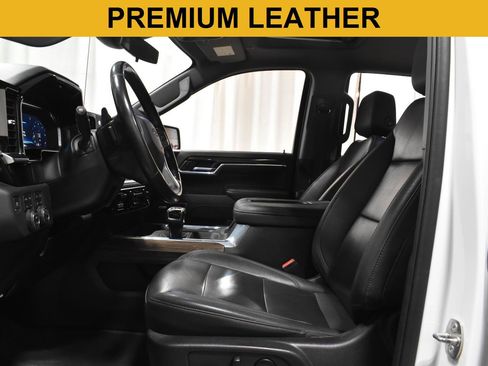 Used 2022 Chevrolet Silverado 1500 RST w/ True North Edition Plus AWD/4WD image 4