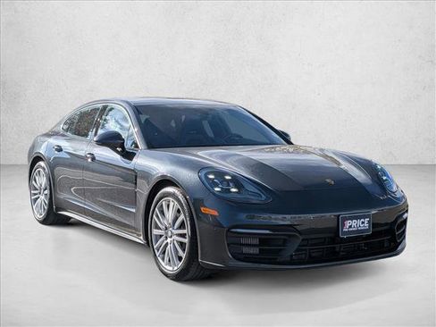 Used 2022 Porsche Panamera image 3