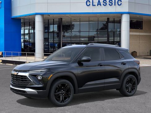 New 2026 Chevrolet TrailBlazer LT image 2