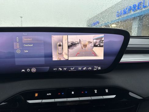 Used 2025 Buick Enclave Preferred image 23