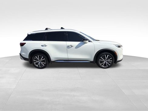Used 2023 INFINITI QX60 Sensory w/ Cargo Package AWD/4WD image 2