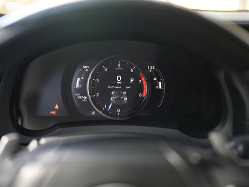 Used 2023 Lexus IS 350 F Sport image 12