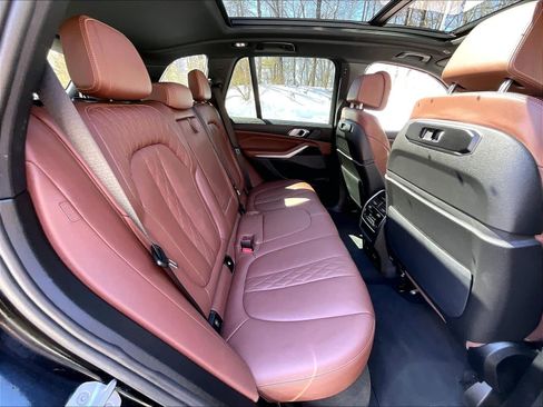 Used 2025 BMW X5 xDrive50e image 16