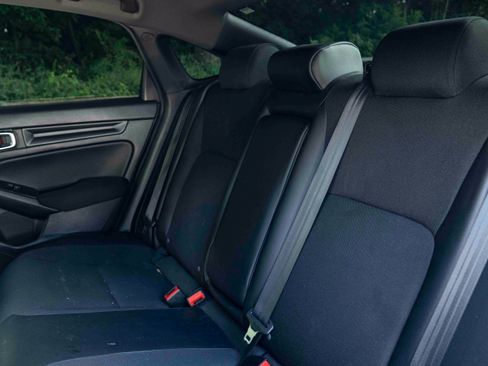 Used 2025 Honda Civic Sport image 18