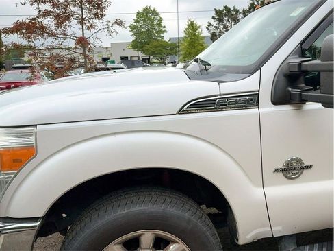 Used 2014 Ford F350 Lariat w/ Lariat Ultimate Package AWD/4WD image 5