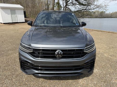 Used 2024 Volkswagen Tiguan SE R-Line image 7