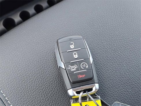 New 2026 RAM 1500 4x4 Crew Cab image 13