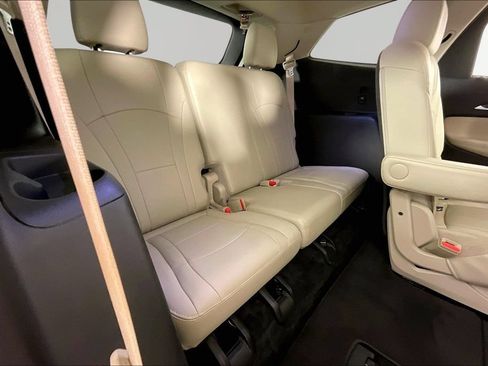 Certified 2019 Buick Enclave Premium FWD image 23