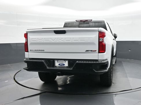 Used 2025 Chevrolet Silverado 1500 ZR2 w/ Technology Package AWD/4WD image 12
