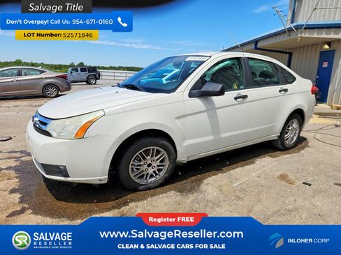 Used 2010 Ford Focus SE FWD image 1