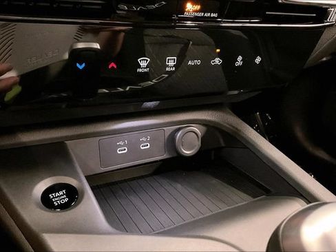 New 2027 Nissan Sentra SV w/ Floor Mat Package FWD image 26