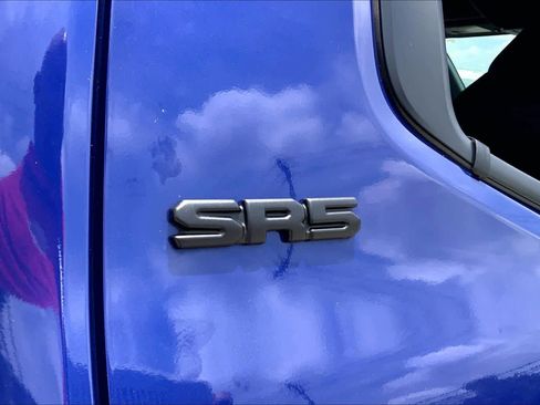 Used 2025 Toyota Tacoma SR5 RWD image 10