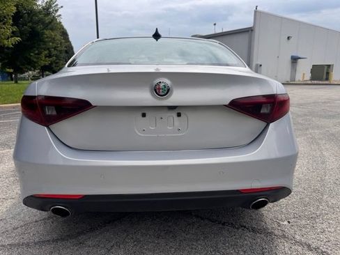 Used 2021 Alfa Romeo Giulia Ti w/ Nero Edizione RWD image 4