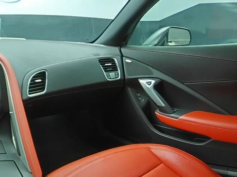 Used 2018 Chevrolet Corvette Z06 RWD image 15