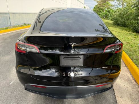 Used 2025 Tesla Model Y Long Range AWD/4WD image 6