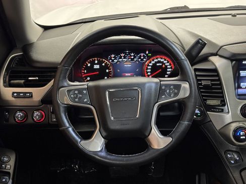 Used 2015 GMC Yukon Denali w/ Premium Package AWD/4WD image 35