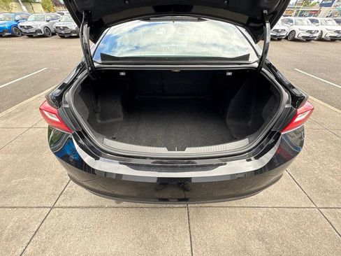 Used 2023 Chevrolet Malibu LT FWD image 30