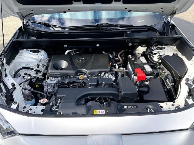 Used 2025 Toyota RAV4 XLE AWD/4WD image 10