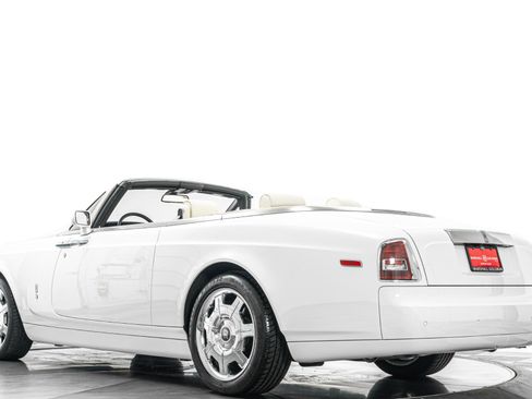 Used 2008 Rolls-Royce Phantom Drophead Coupe RWD image 38