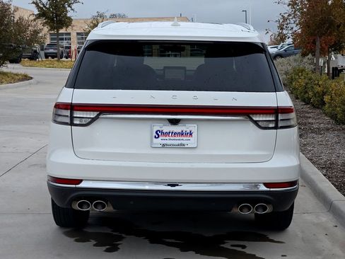 Used 2024 Lincoln Aviator Reserve image 7