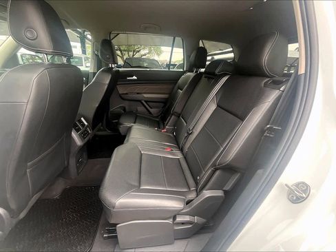 Certified 2023 Volkswagen Atlas SE FWD image 21
