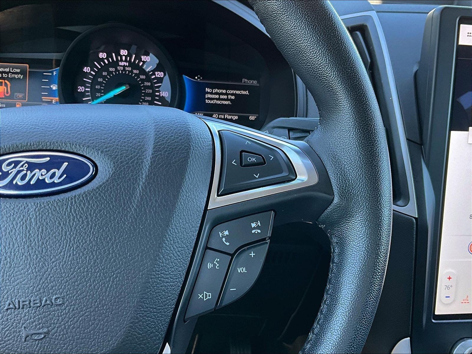 Used 2023 Ford Edge SEL w/ Sport Appearance Package AWD/4WD image 12
