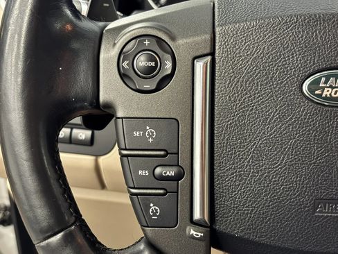 Used 2016 Land Rover LR4 HSE AWD/4WD image 35