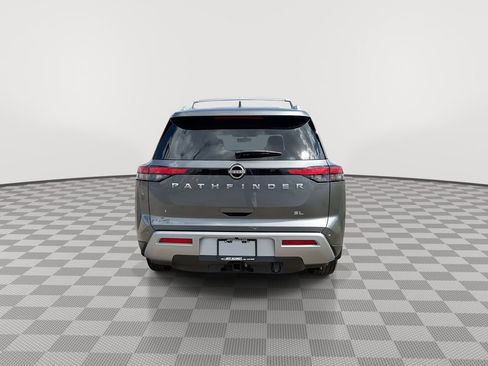 Certified 2025 Nissan Pathfinder SL w/ SL Premium Package FWD image 9