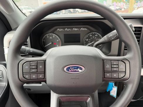 New 2026 Ford F550 4x4 Regular Cab Super Duty image 9