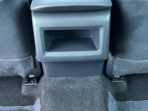 Used 2020 Toyota Camry SE w/ Sunroof Package FWD image 25