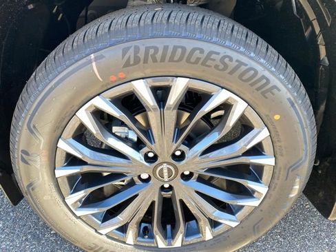 New 2026 Nissan Rogue Platinum image 27