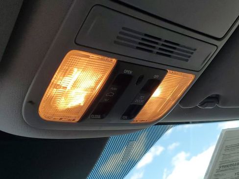 Used 2023 Honda Odyssey EX-L image 21