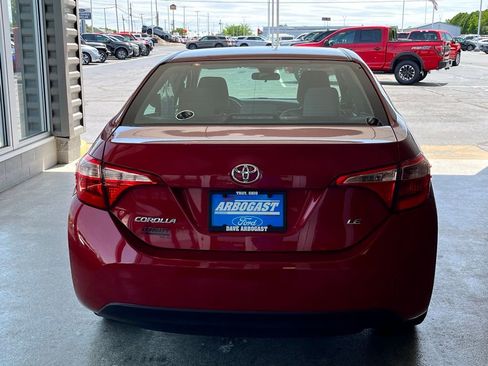 Used 2018 Toyota Corolla LE FWD image 9