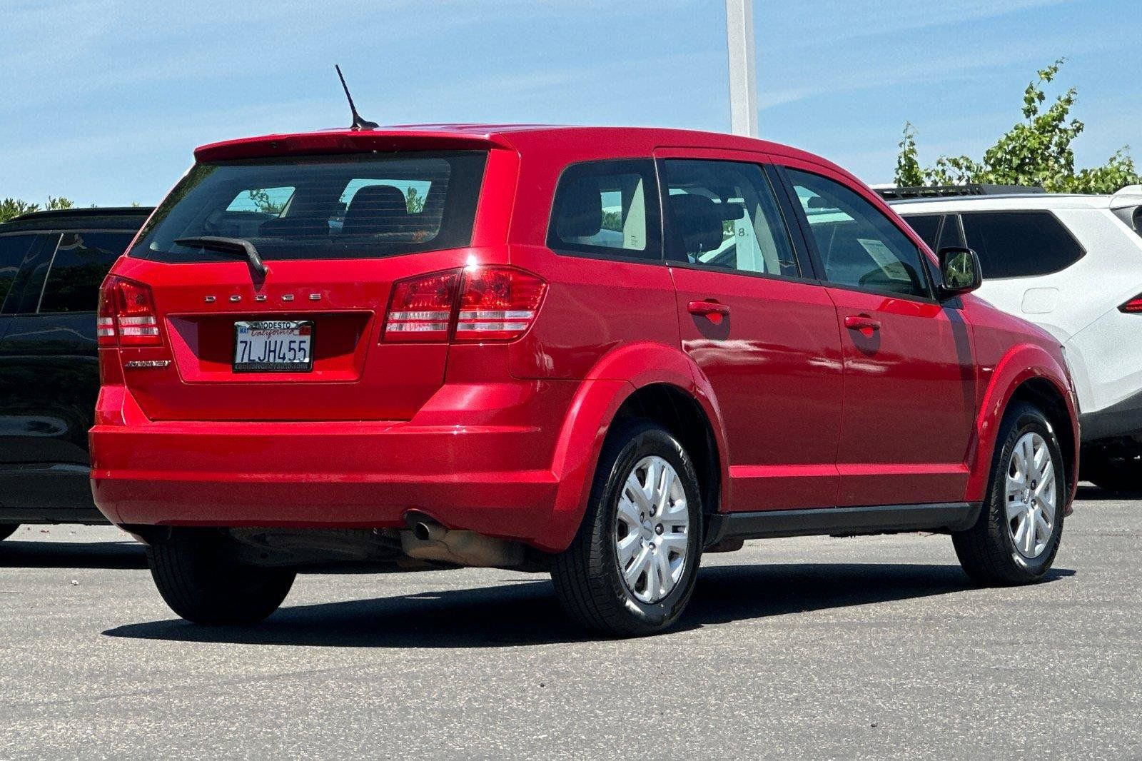 Used 2015 Dodge Journey American Value Package w/ Flexible Seating Group FWD image 3