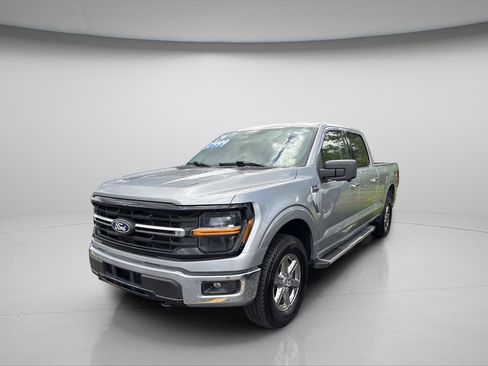 Used 2024 Ford F150 XLT w/ Tow/Haul Package AWD/4WD image 2