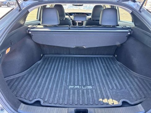 Certified 2022 Toyota Prius XLE image 11