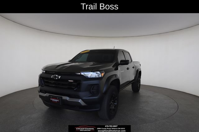 Used 2024 Chevrolet Colorado Trail Boss w/ Technology Package AWD/4WD image 1