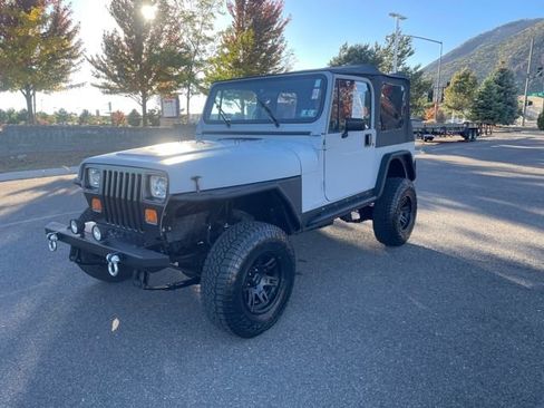 Used 1993 Jeep Wrangler 4WD image 6