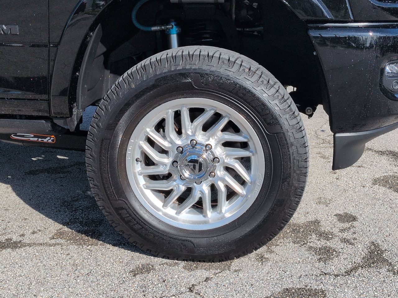 Used 2025 RAM 2500 Limited AWD/4WD image 10