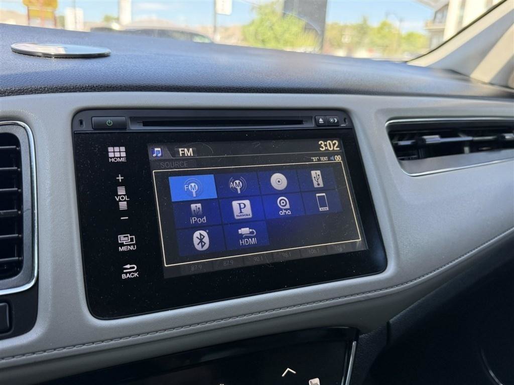 Used 2017 Honda HR-V EX image 24