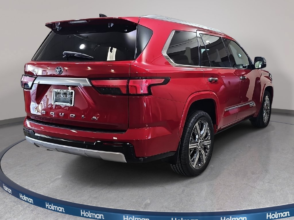 Used 2023 Toyota Sequoia Capstone AWD/4WD image 6
