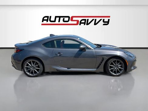 Used 2025 Subaru BRZ Limited RWD image 8