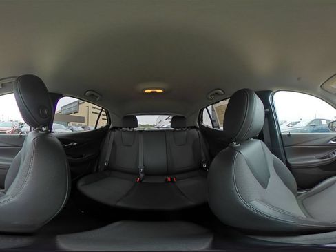 Used 2025 Buick Encore GX Preferred AWD/4WD image 36