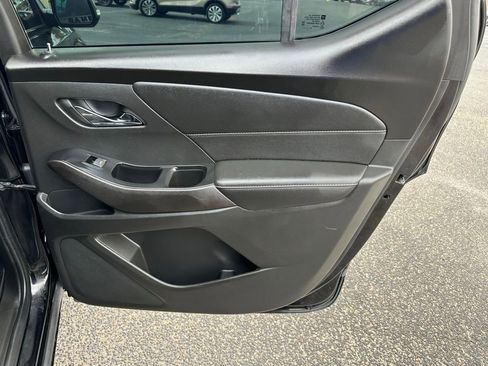 Used 2023 Chevrolet Traverse Premier w/ Redline Edition image 20