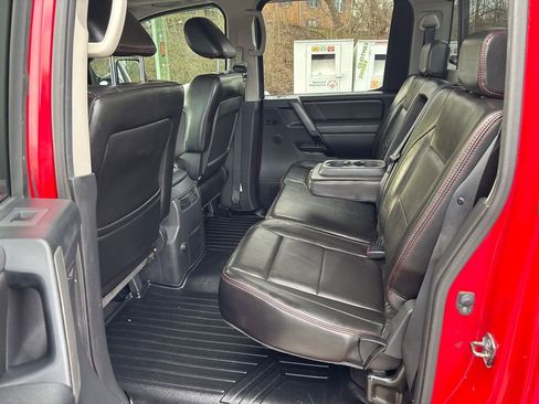 Used 2010 Nissan Titan PRO-4X w/ Pro-4x Leather Pkg image 27