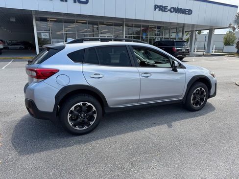 Used 2023 Subaru Crosstrek 2.0i Premium AWD/4WD image 3